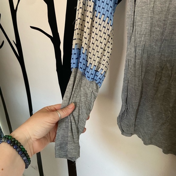 NWT Anthropologie Tiny grey and blue floral mixed media balloon sleeved top - Picture 11 of 15
